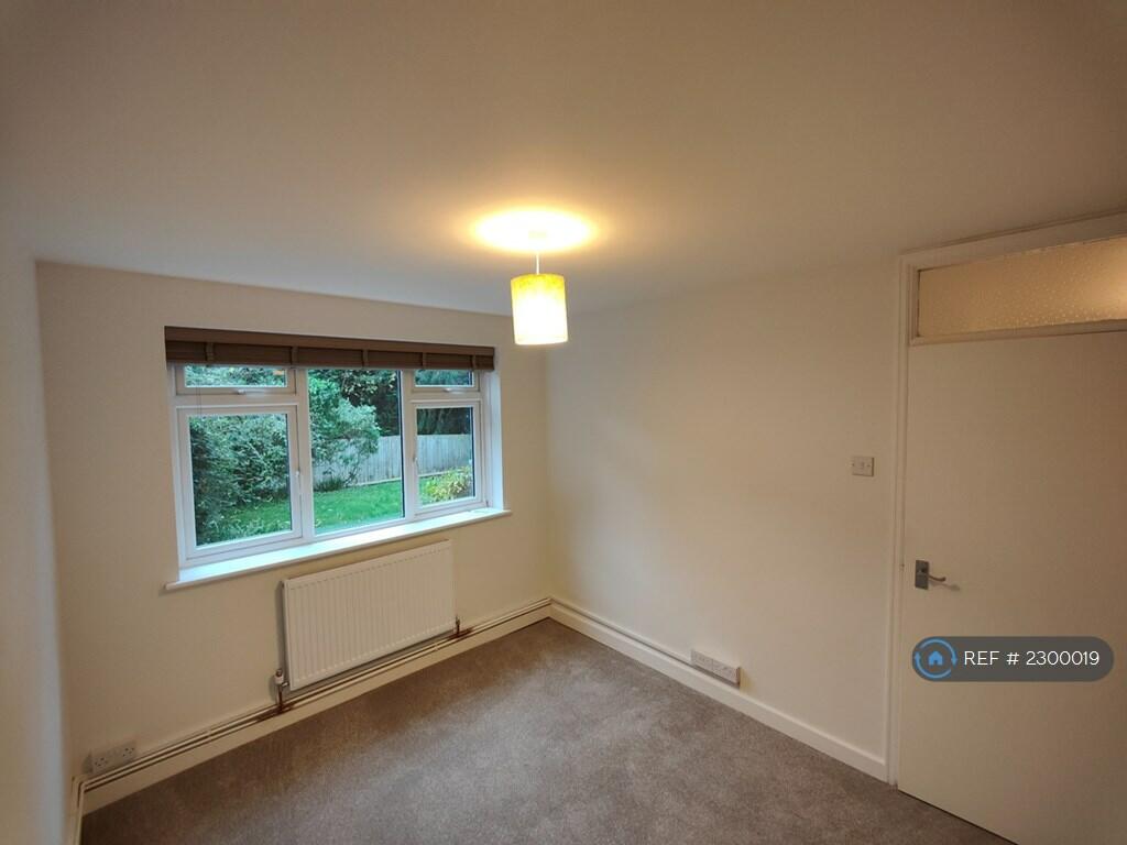 Additional image 2 of Charmouth Court, St. Albans, AL1