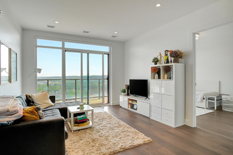 Additional image 4 of 50 Grand Ave S