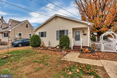 204 Billings Avenue, Paulsboro, NJ 08066