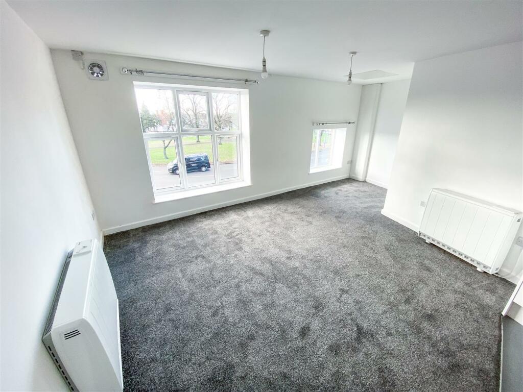 Additional image 3 of Stratford Road, Hall Green, Birmingham