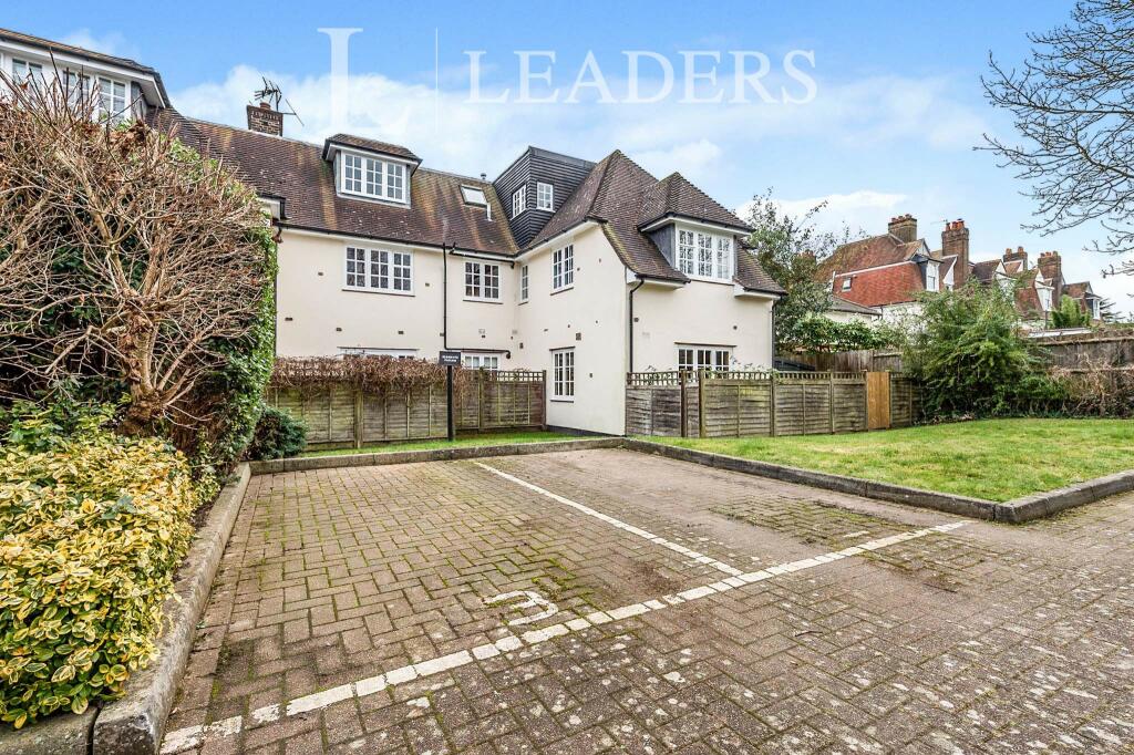 Additional image 9 of Avenue Road