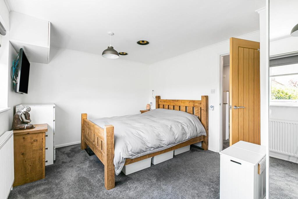 Additional image 8 of Puttocks Drive, Welham Green, AL9