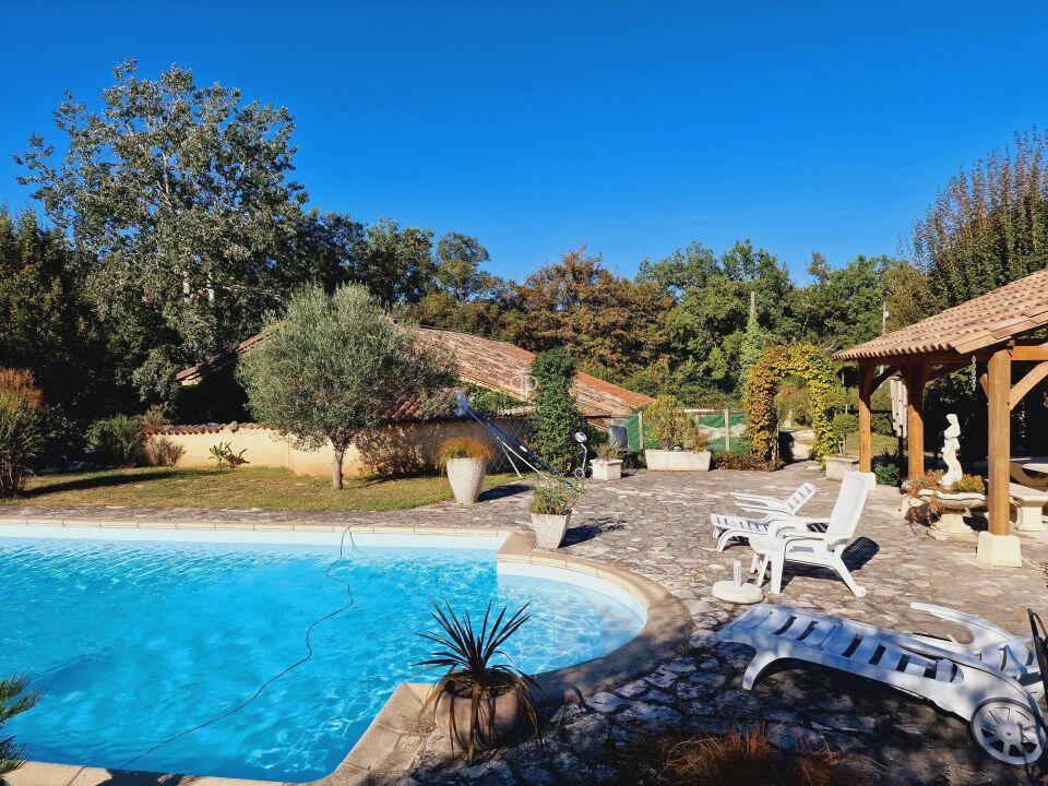 Additional image 2 of Aquitaine, Dordogne, Sigoulès, France