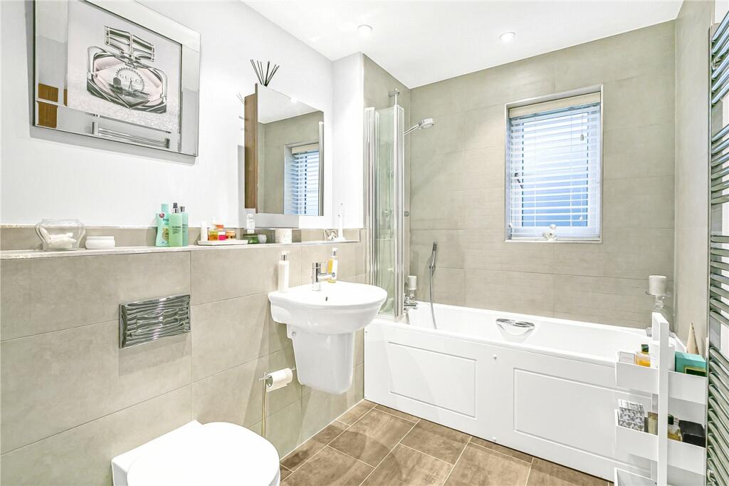 Additional image 20 of Salix Close, Welwyn, Hertfordshire