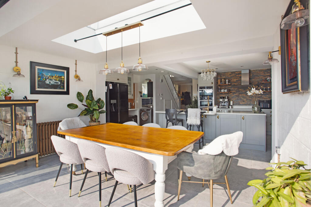 Additional image 9 of Old Watling Street, Flamstead, AL3