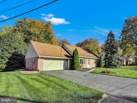 Property image - 107 Woodlawn Drive, Willow Street, PA 17584