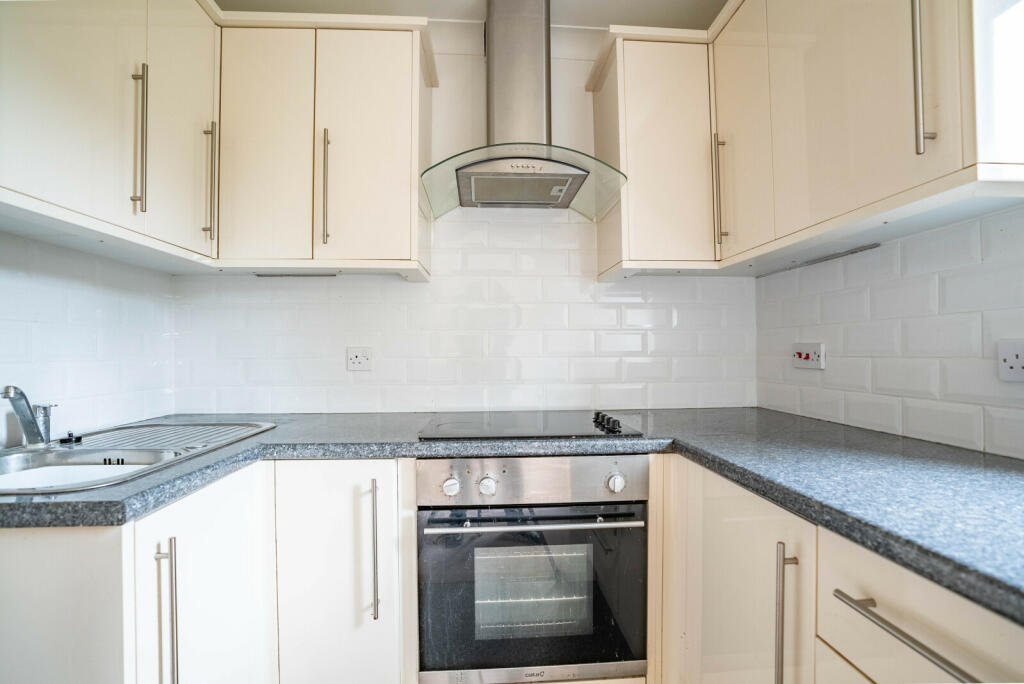 Additional image 5 of Roundwood Lane, Harpenden, Hertfordshire, AL5