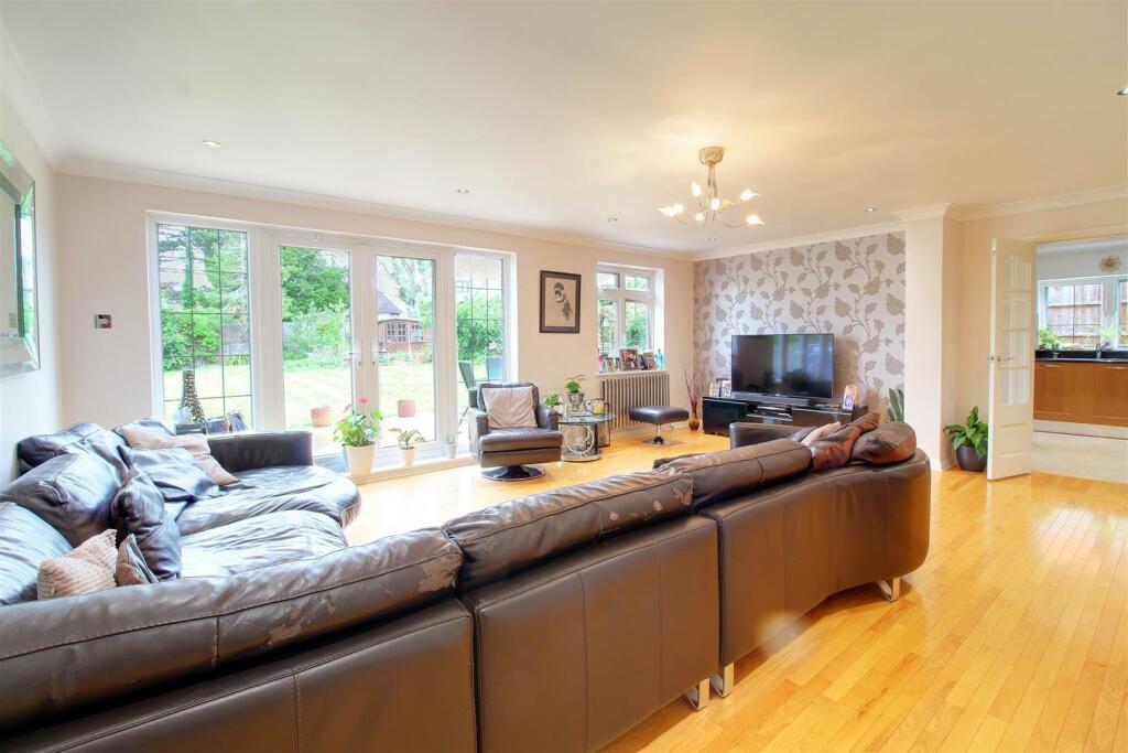 Additional image 21 of Moffats Lane, Brookmans Park,