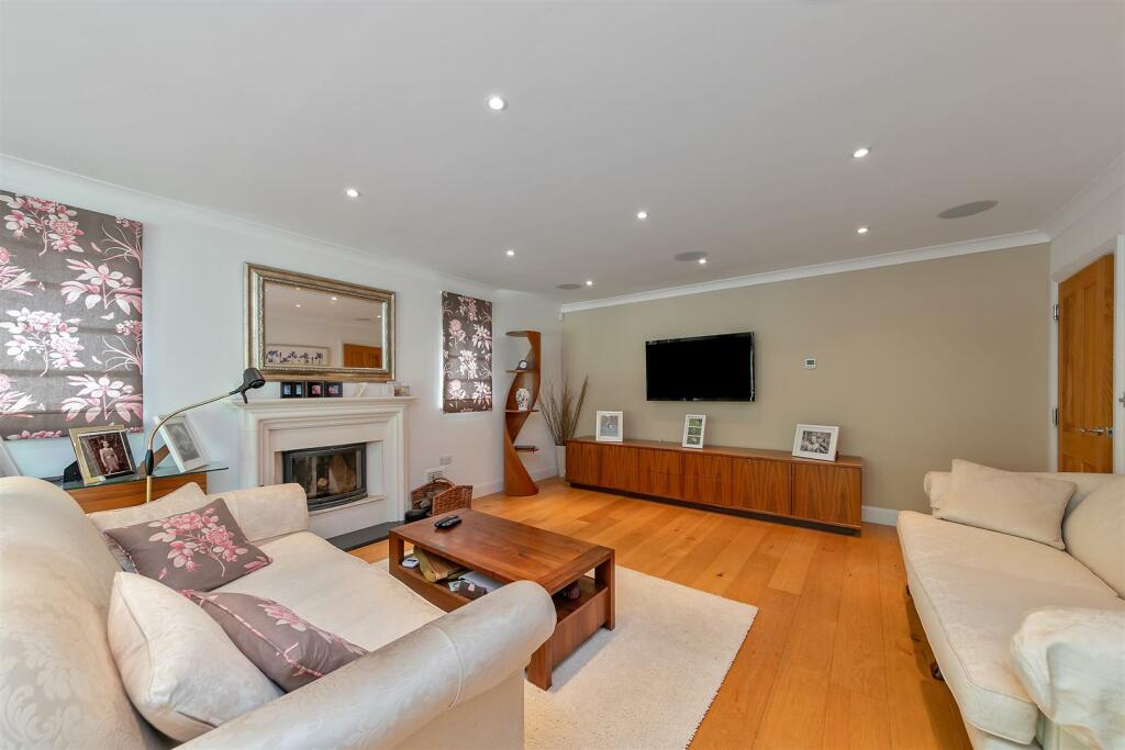 Additional image 6 of Homewood Road, St. Albans