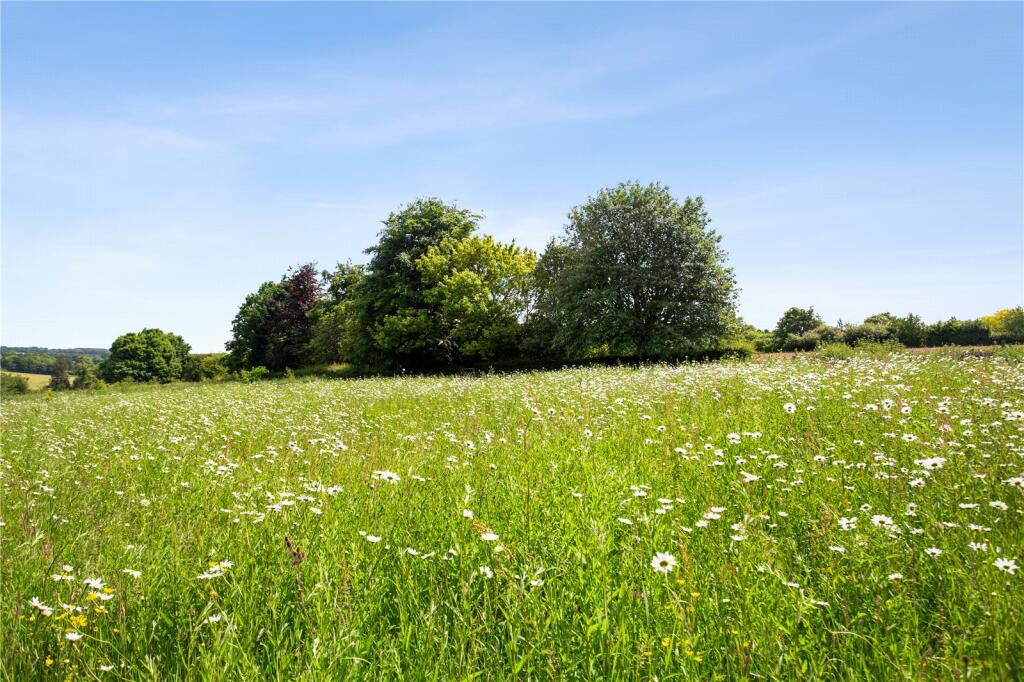 Additional image 16 of Holly Lane, Harpenden, Hertfordshire, AL5