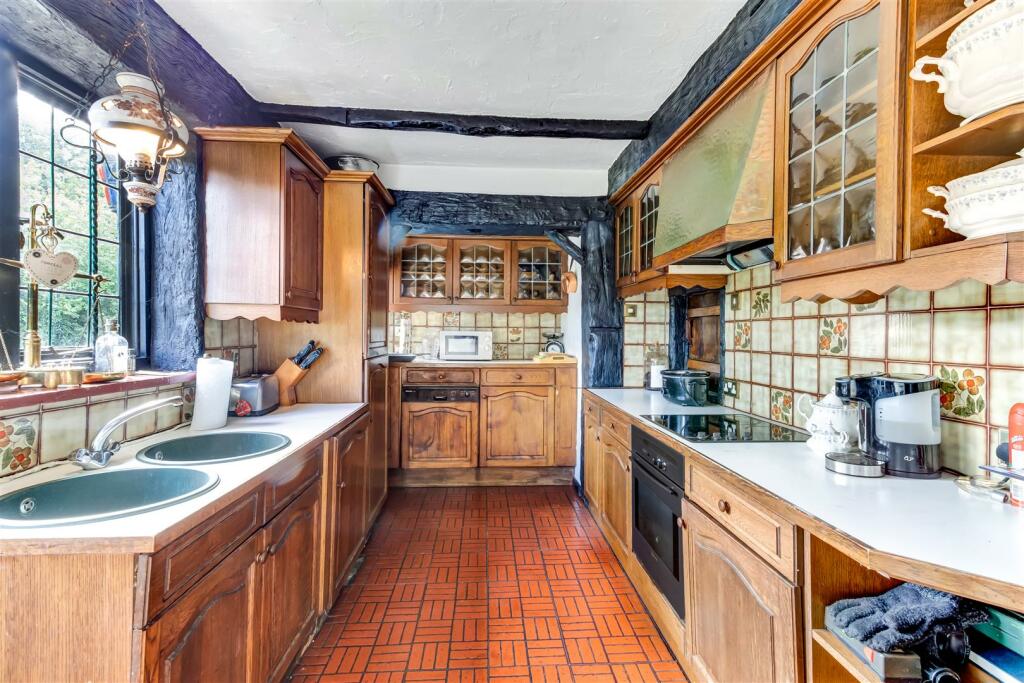 Additional image 4 of Great North Road, Brookmans Park