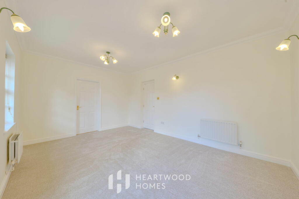 Additional image 7 of Town centre location