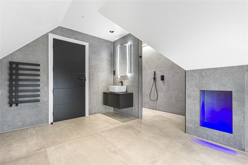 Additional image 43 of Brookmans Avenue, Brookmans Park, Hertfordshire, AL9