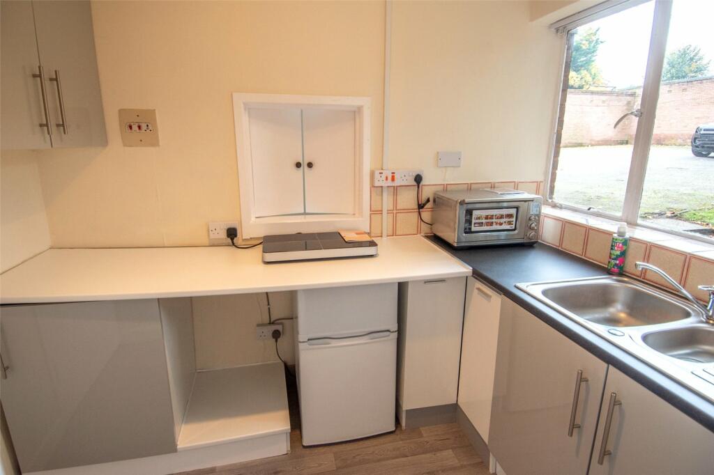 Additional image 6 of Yardley Wood Road, Moseley, Birmingham, B13