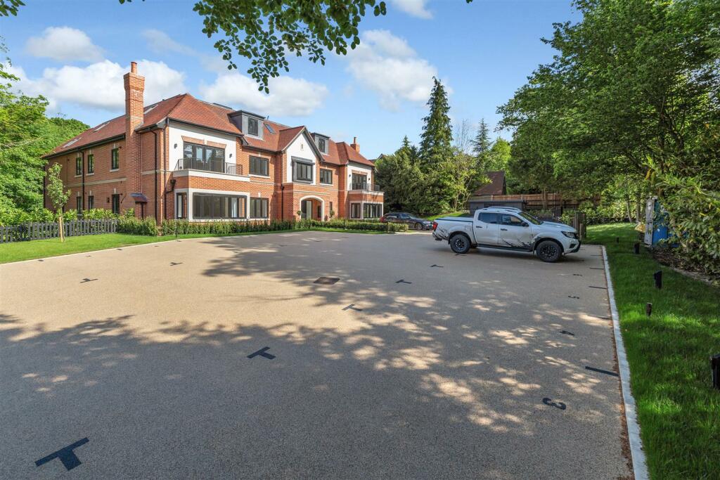 Additional image 18 of New Road, Welwyn