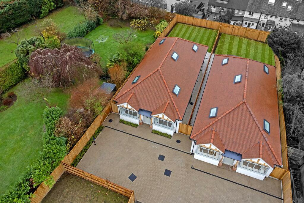 Additional property image - Highfield Road, Sandridge, St. Albans