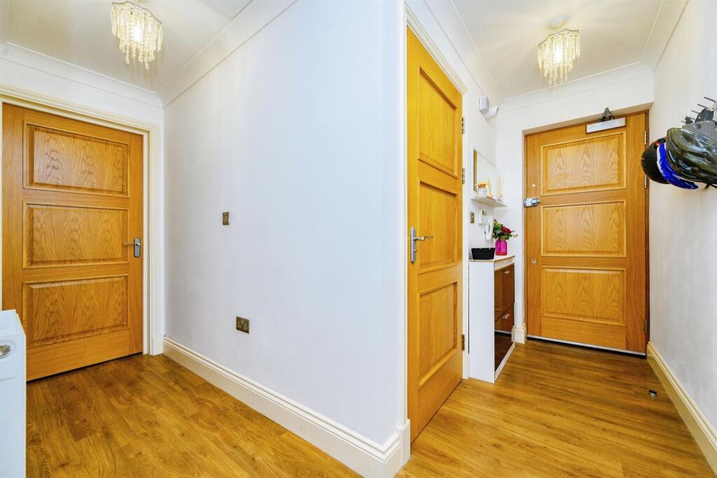 Additional image 11 of Roe Green Lane, Hatfield