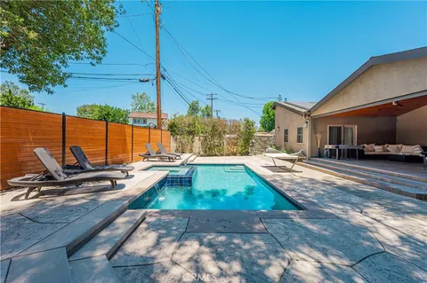 Primary image of 5345 Fallbrook Avenue, Woodland Hills, CA 91367