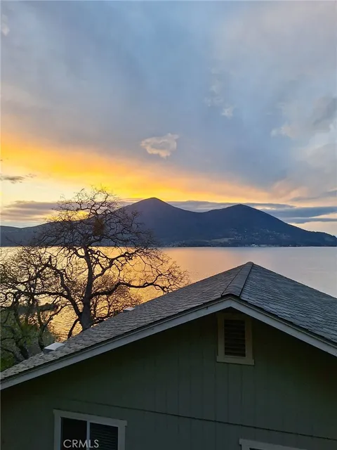 Primary image of 11515 Lakeshore Drive, Clearlake, CA 95422