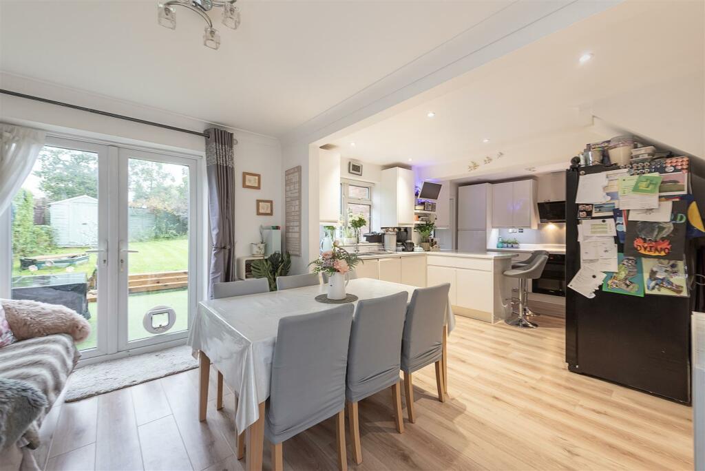 Additional image 4 of Wensley Close, Harpenden