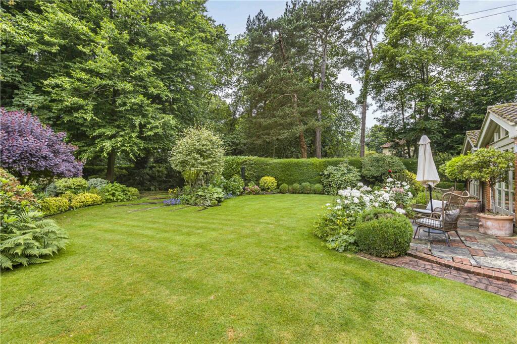 Additional image 24 of Tewin Close, Tewin, Welwyn, AL6