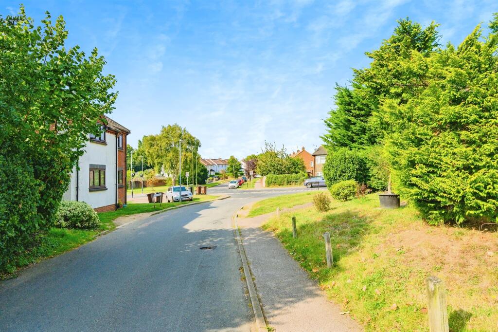 Additional image 7 of St. Annes Road, London Colney, St. Albans