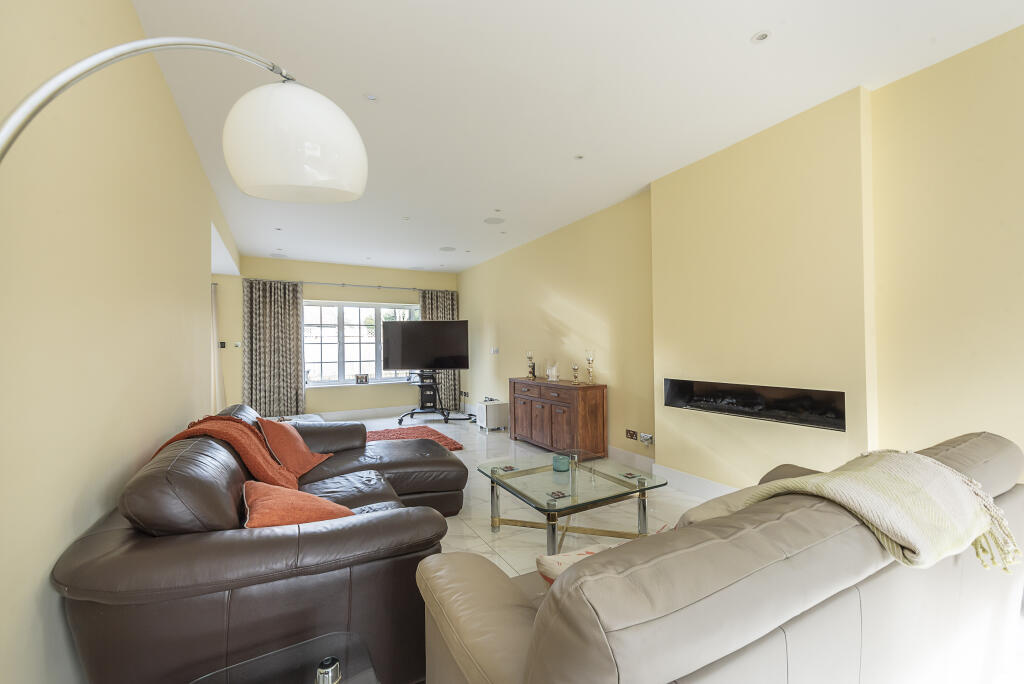 Additional image 5 of Kirkdale Road, HARPENDEN, AL5