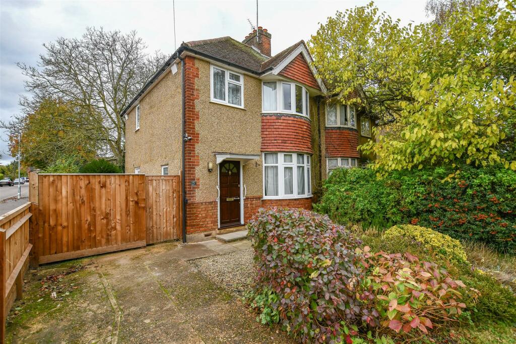 Harpenden Road, St. Albans, AL3