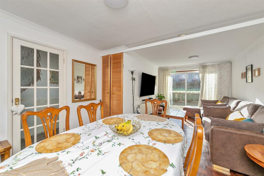 Additional image 4 of Garrard Way, Wheathampstead, St. Albans