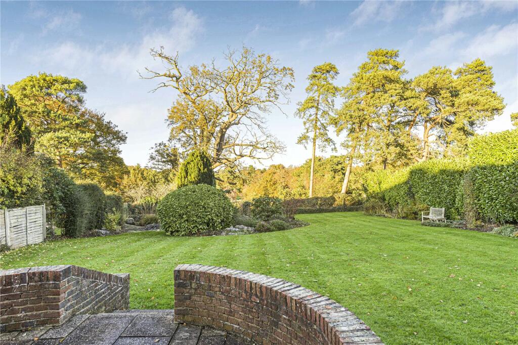 Additional image 23 of Brookmans Avenue, Brookmans Park, Hertfordshire, AL9