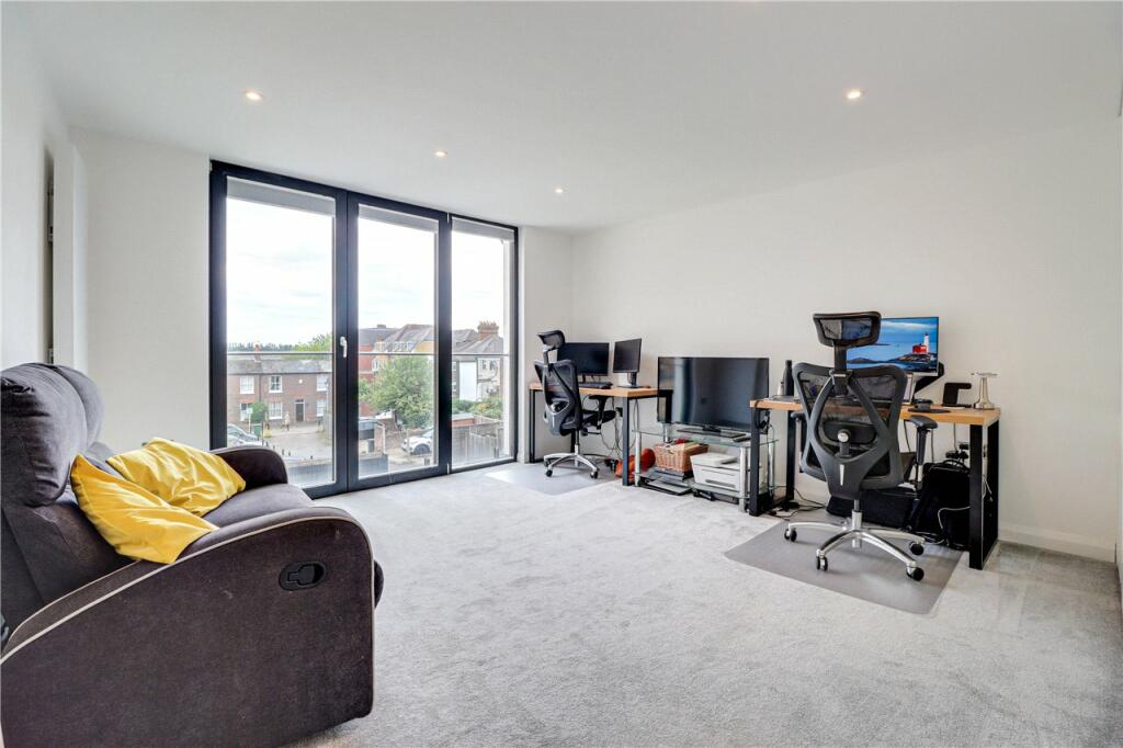 Additional image 13 of Victoria Street, St. Albans, Hertfordshire