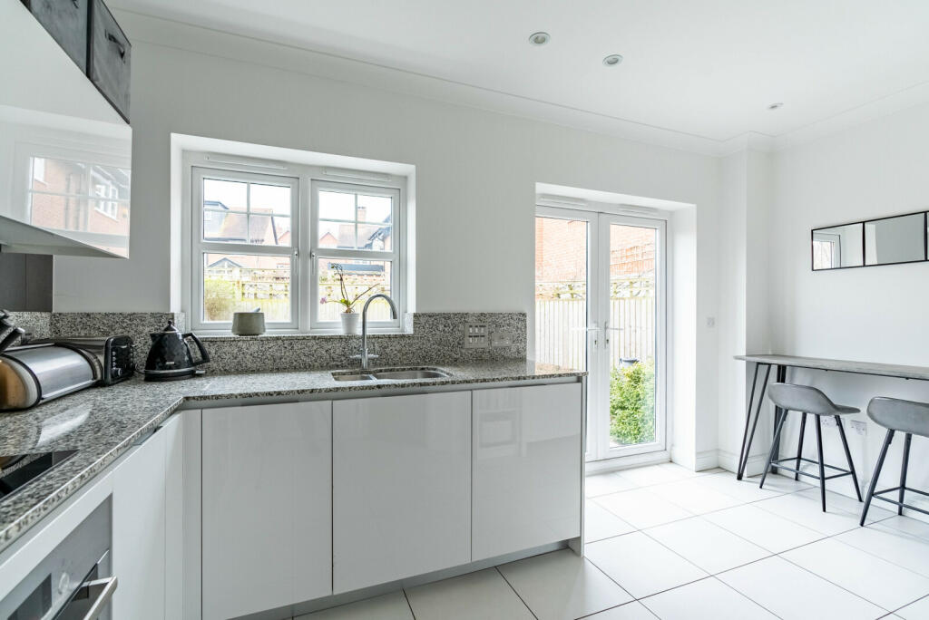 Additional image 6 of King Harry Lane, St. Albans, Hertfordshire, AL3