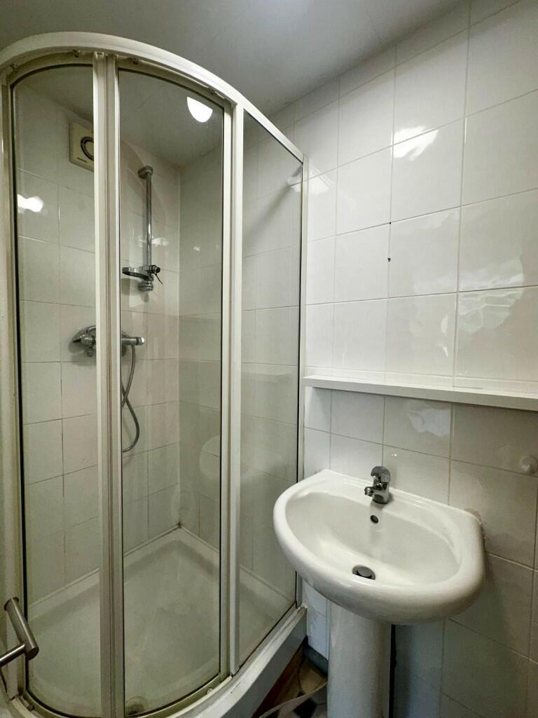 Additional image 4 of Statham Drive, Birmingham, B16