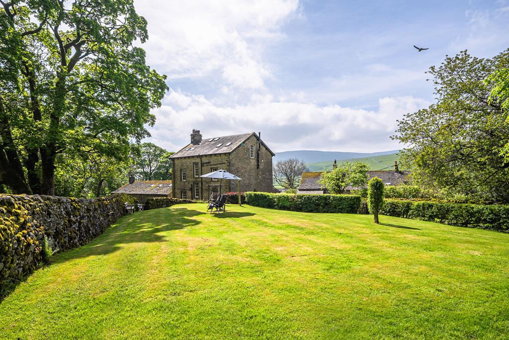 Additional image 3 of Halton Hall, Skipton, BD23 5QN