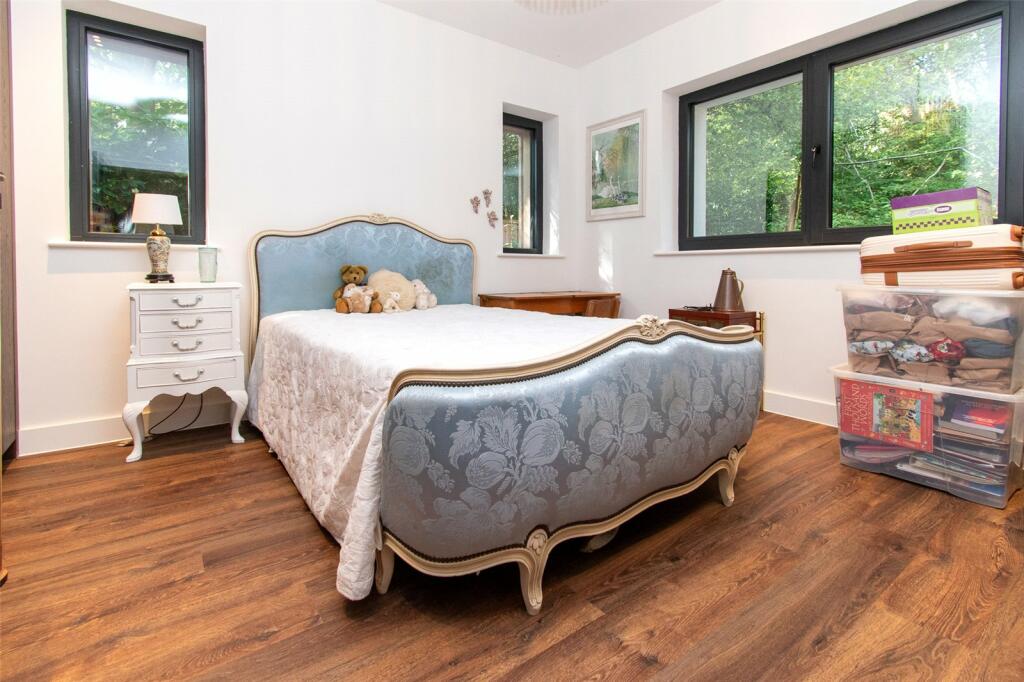 Additional image 13 of Park Street Lane, Park Street, St. Albans, Hertfordshire, AL2