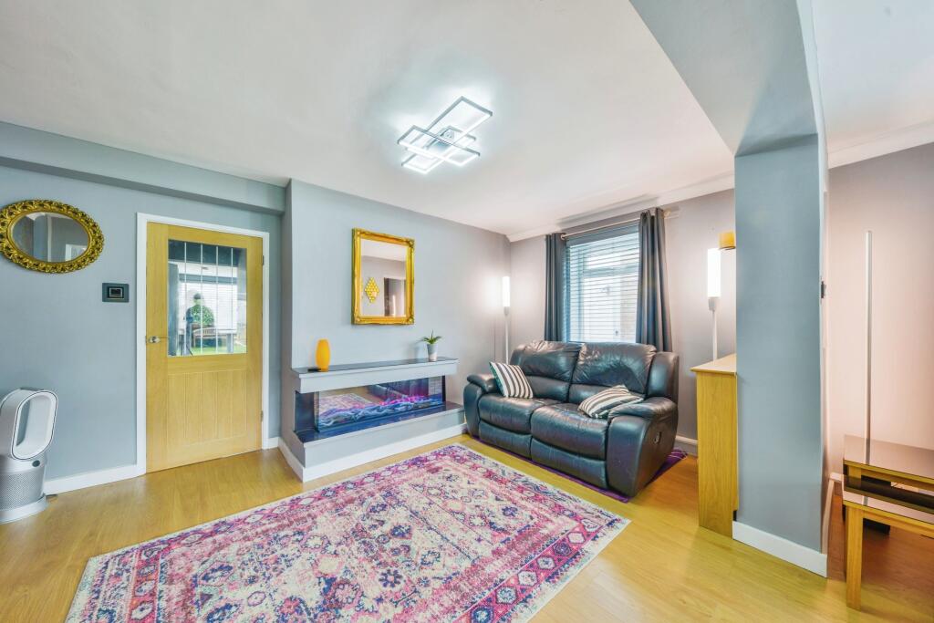 Additional image 9 of Broomleys, St. Albans, AL4