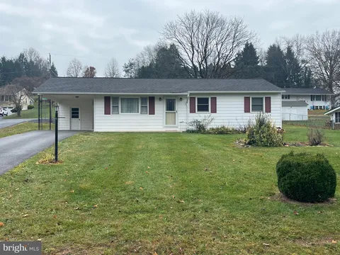120 Longacre Street, Mifflintown, PA 17059