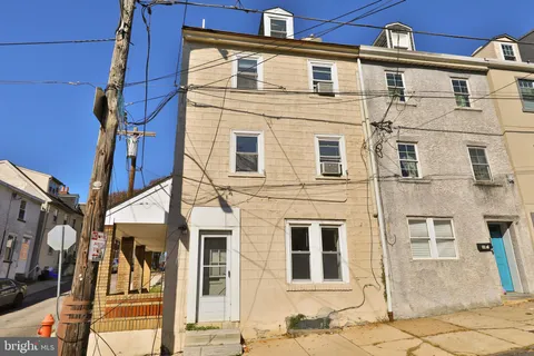 162 Green Lane, Philadelphia, PA 19127