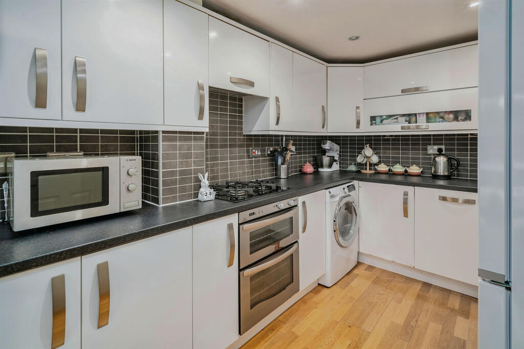 Additional image 9 of Beaconsfield Road, St. Albans