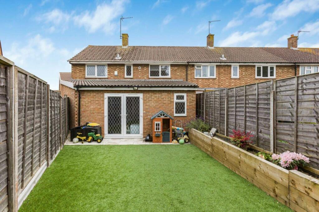 Additional image 16 of Puttocks Drive, Welham Green