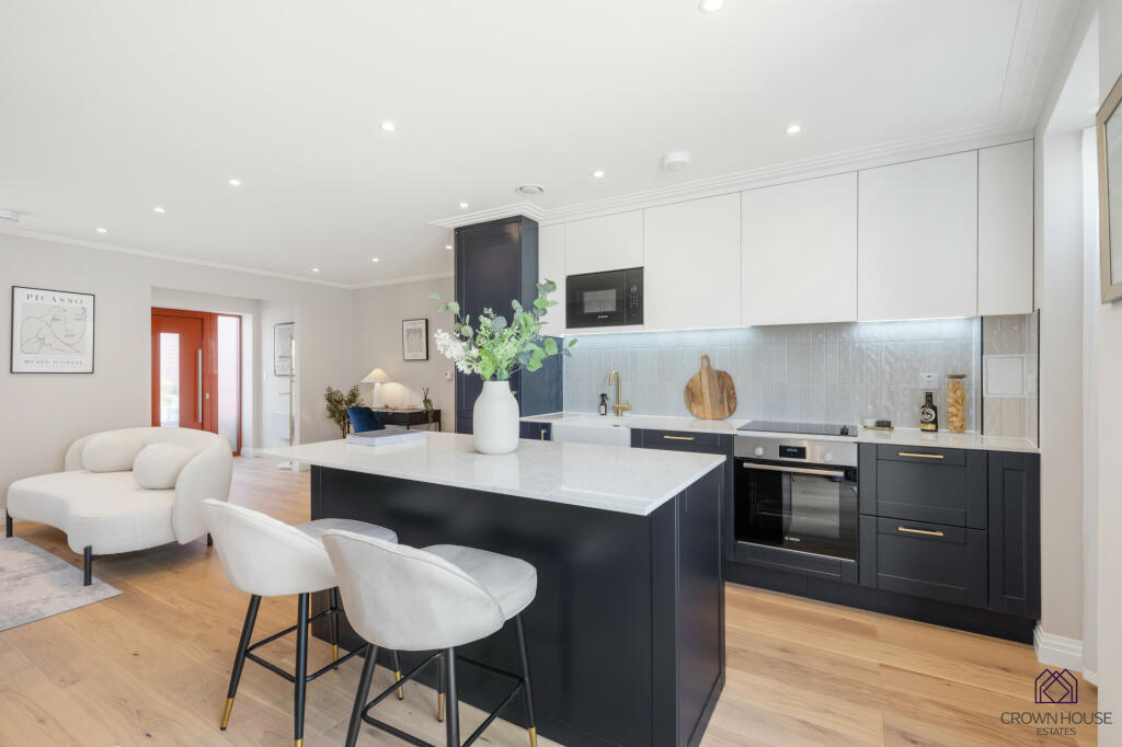 Additional image 2 of Victoria Street, St. Albans, Hertfordshire, AL1