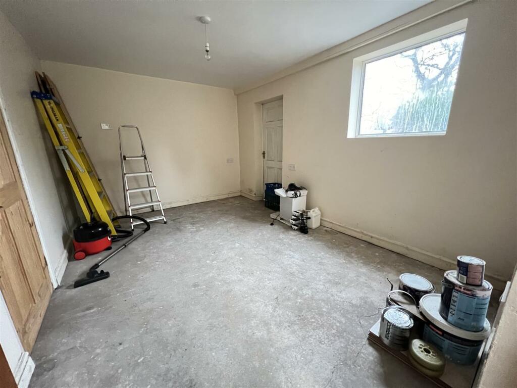 Additional image 10 of Englestede Close, Handsworth Wood, Birmingham