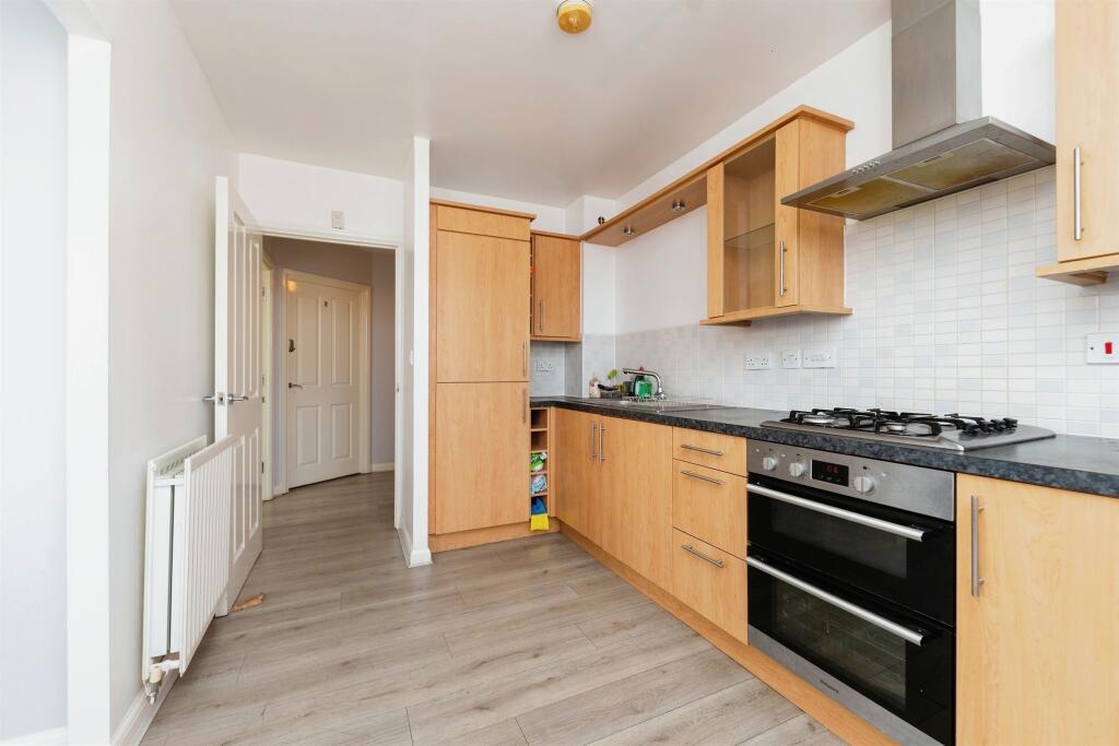 Additional image 19 of Dragon Road, Hatfield