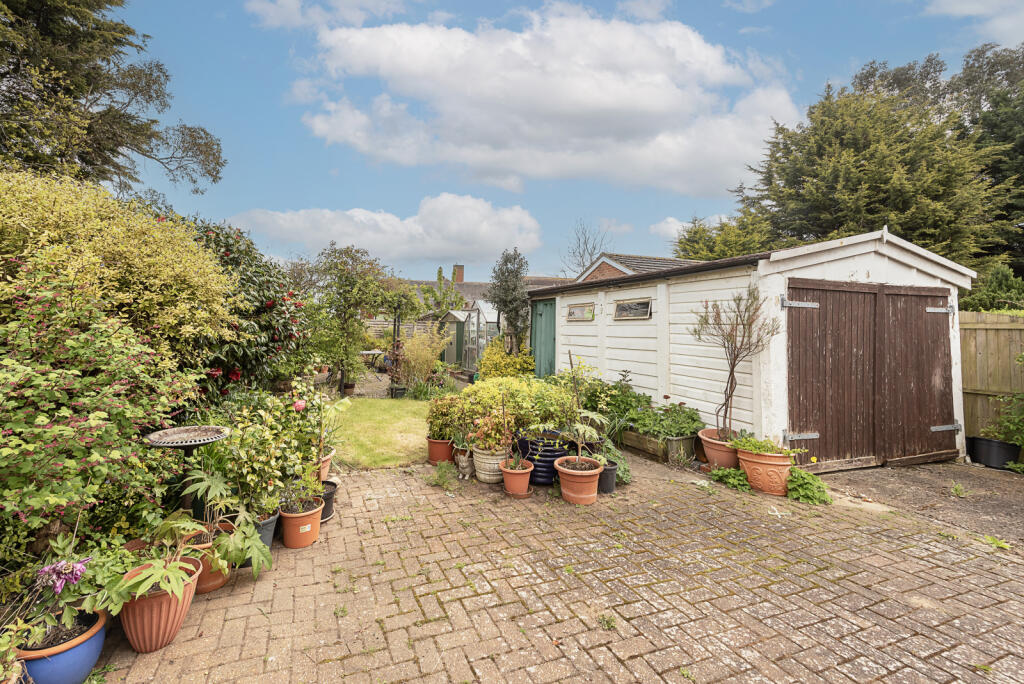 Additional image 12 of Oakwood Drive, St. Albans, Hertfordshire, AL4