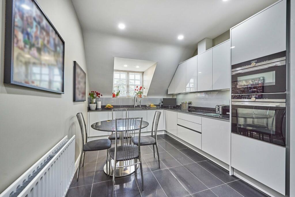 Additional image 3 of Boyes Crescent, Napsbury Park, St. Albans, Hertfordshire, AL2