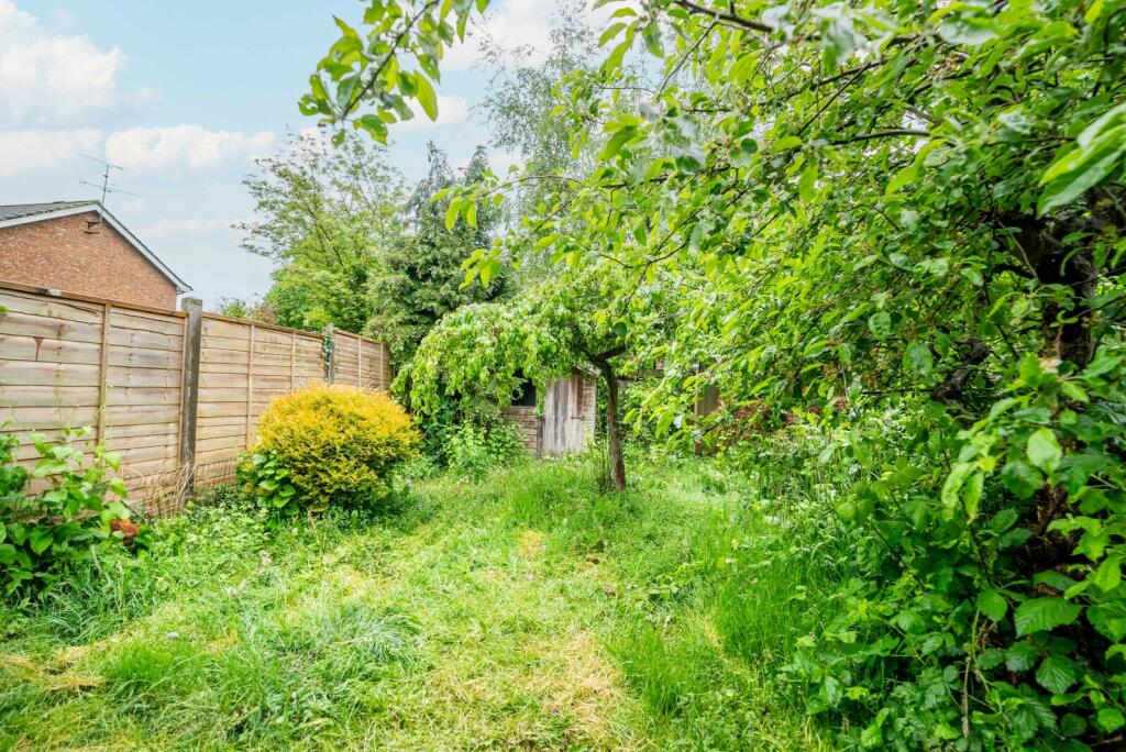 Additional image 3 of The Cleave, Harpenden, Herts, AL5