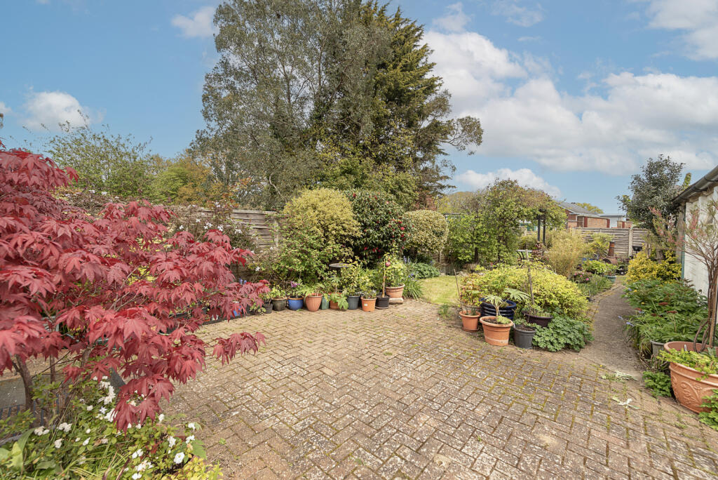 Additional image 16 of Oakwood Drive, St. Albans, Hertfordshire, AL4
