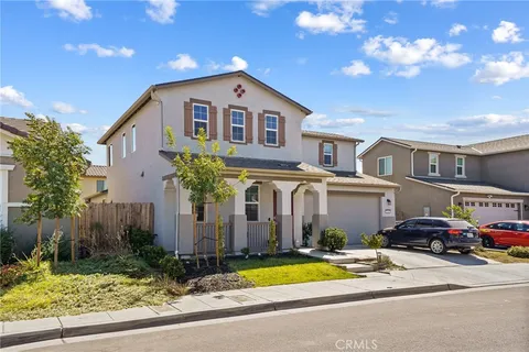 7407 E Homan Avenue, Fresno, CA 93737