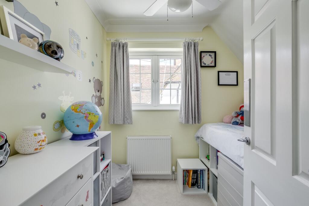 Additional image 23 of Dellcott Close, West Side, Welwyn Garden City, Hertfordshire, AL8