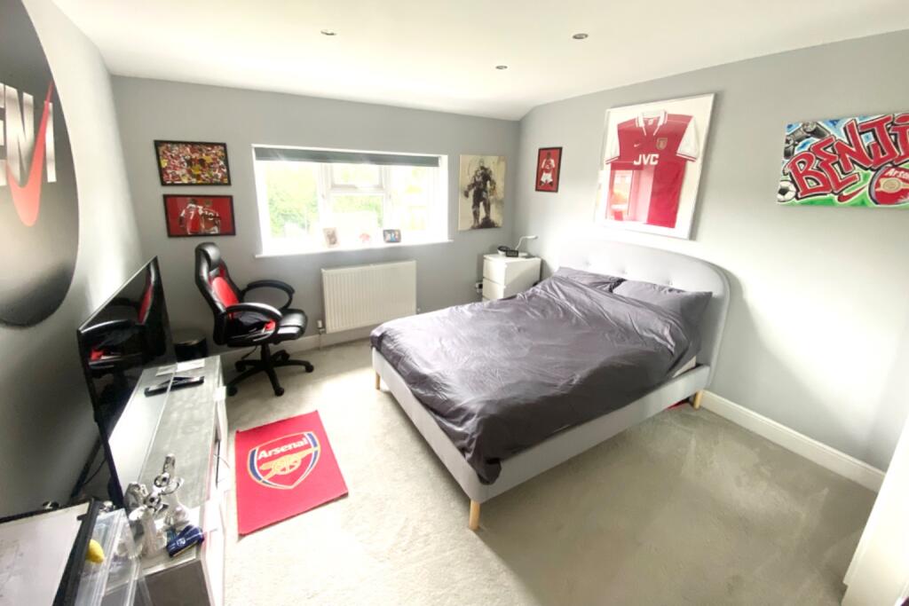 Additional image 7 of Birchwood Way, Park Street, St. Albans, Hertfordshire, AL2